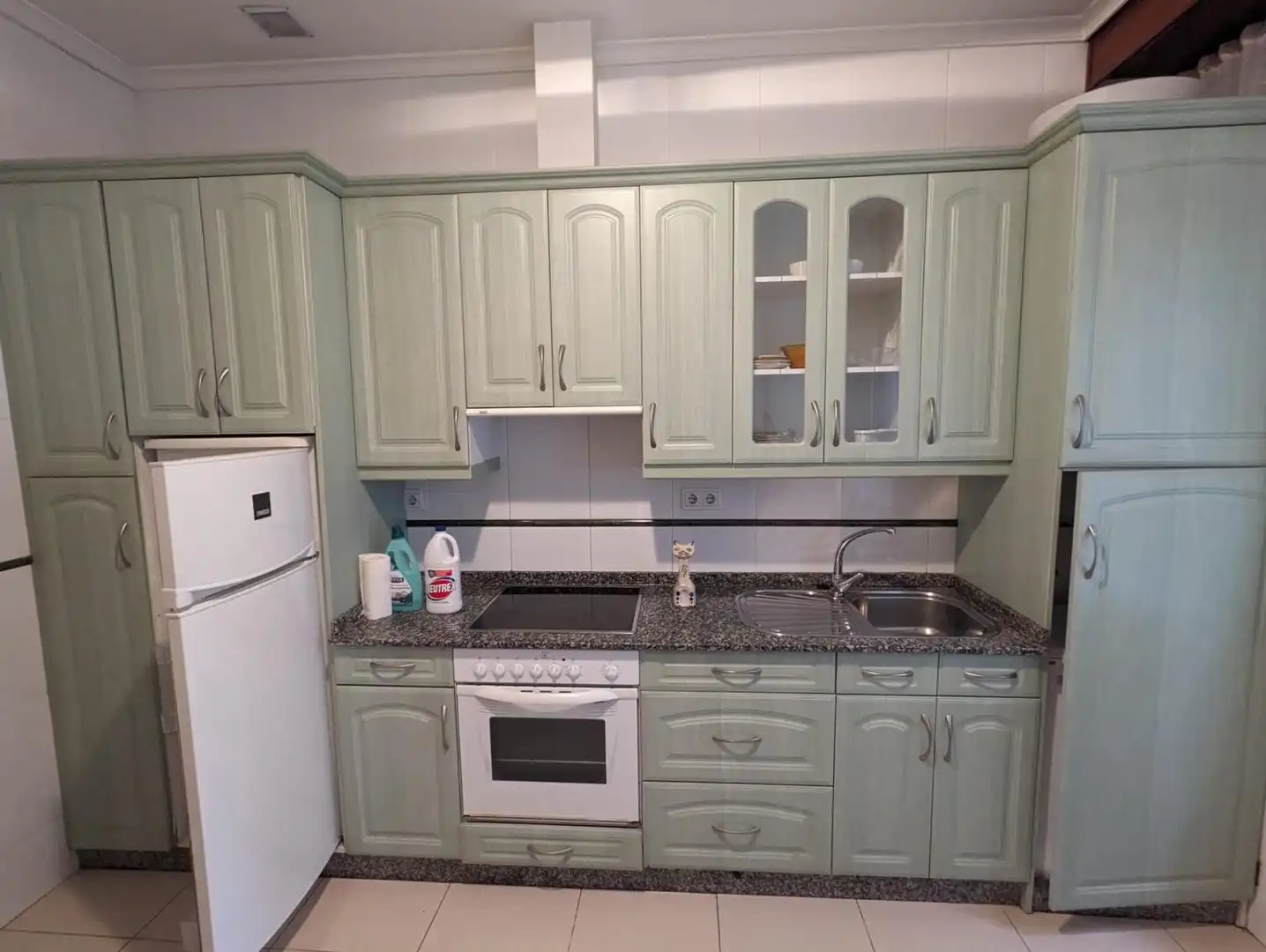 Kitchen of Flat for rent in Ferrol  with Heating, Parquet flooring and Furnished
