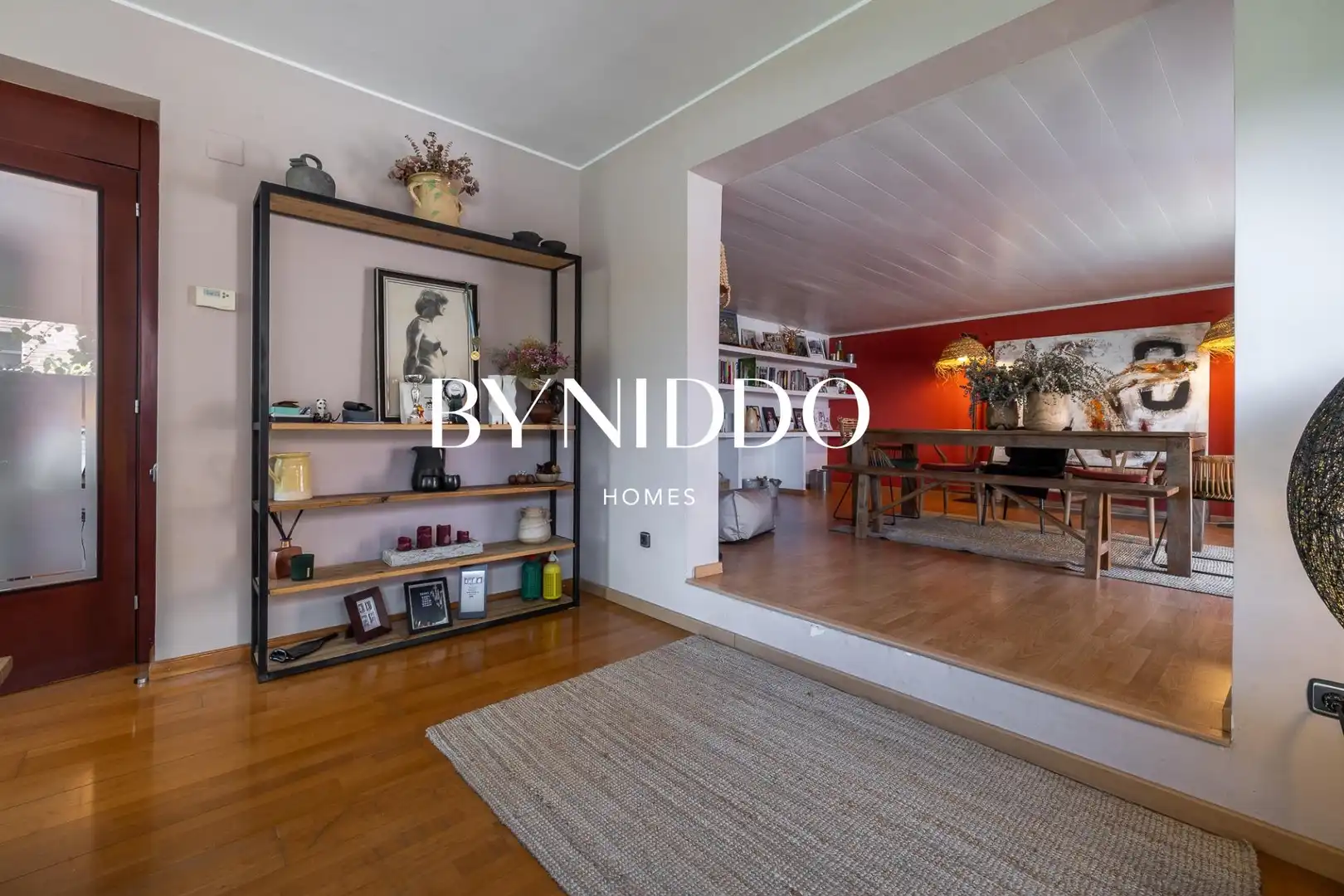 Sala d'estar de Casa o xalet en venda en Sant Cugat del Vallès amb Calefacció, Jardí privat i Parquet