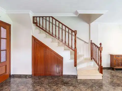 Casa aparellada amb terrassa en venda a Carrer Puigmal, imagen 37
