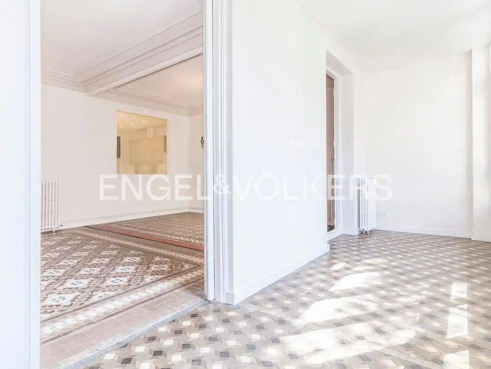 Piso de alquiler en Barcelona con Aire acondicionado, Calefacción y Jardín privado