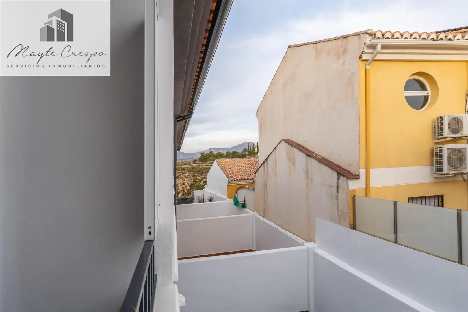 Vista exterior de Casa o xalet en venda en Gójar amb Aire condicionat, Calefacció i Traster