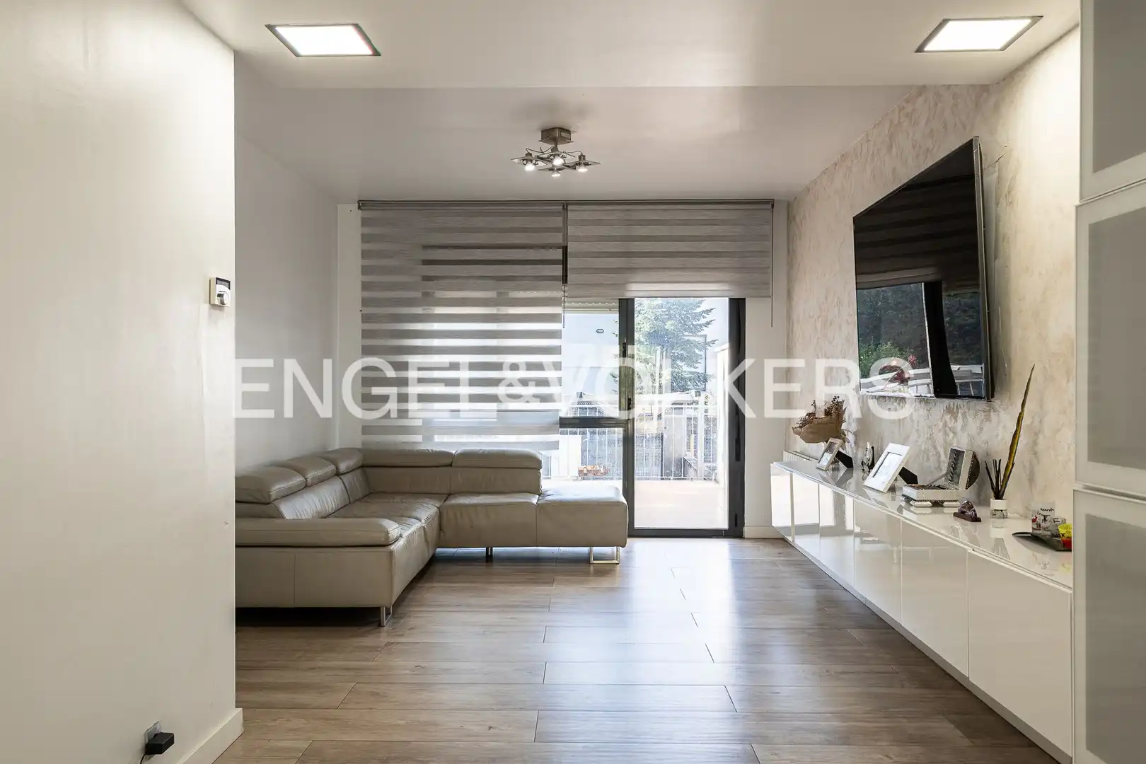 Sala de estar de Casa adosada en venta en Canet de Mar con Aire acondicionado, Calefacción y Jardín privado