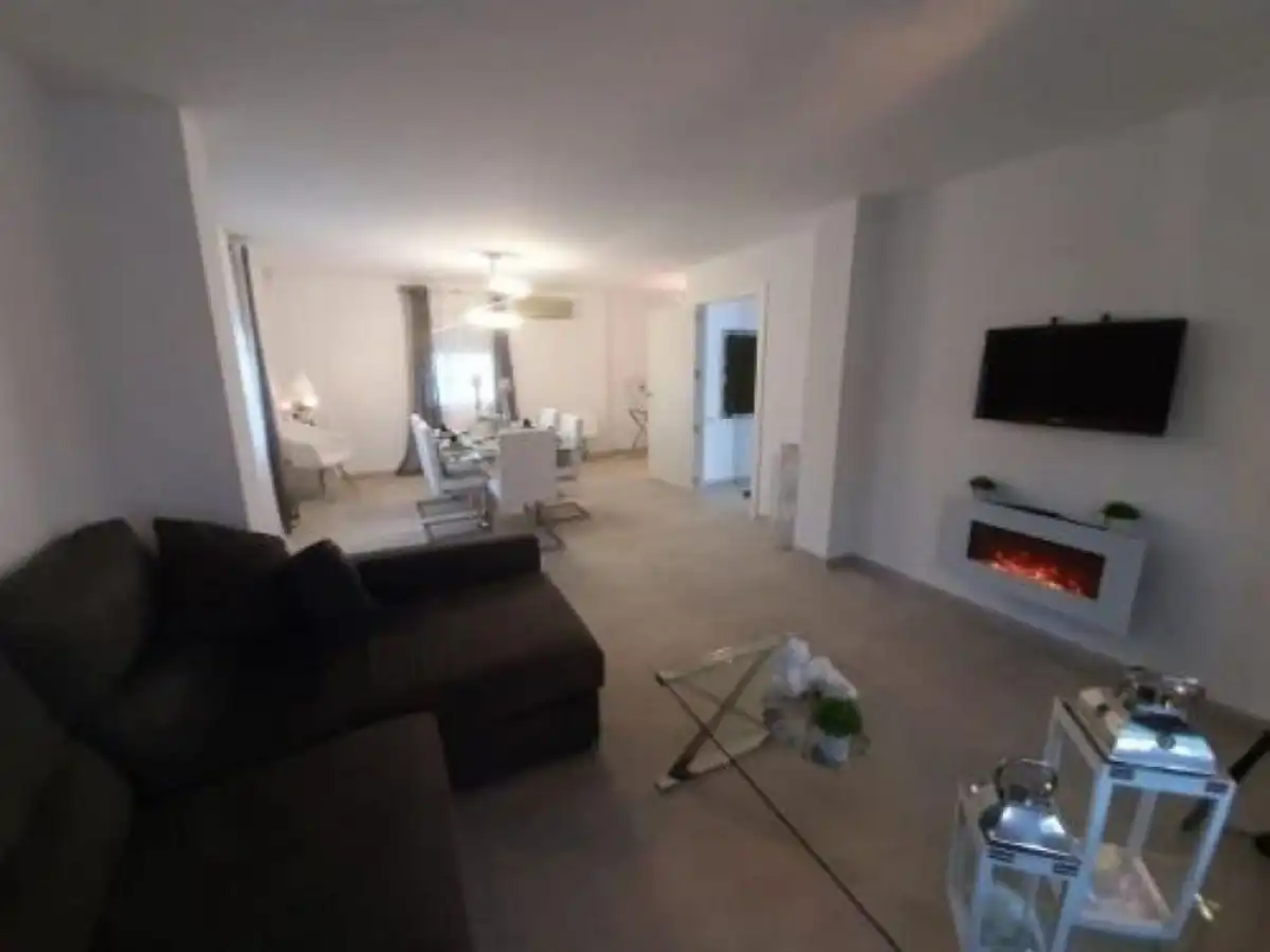 Sala d'estar de Casa o xalet de lloguer en L'Eliana amb Aire condicionat, Jardí privat i Terrassa