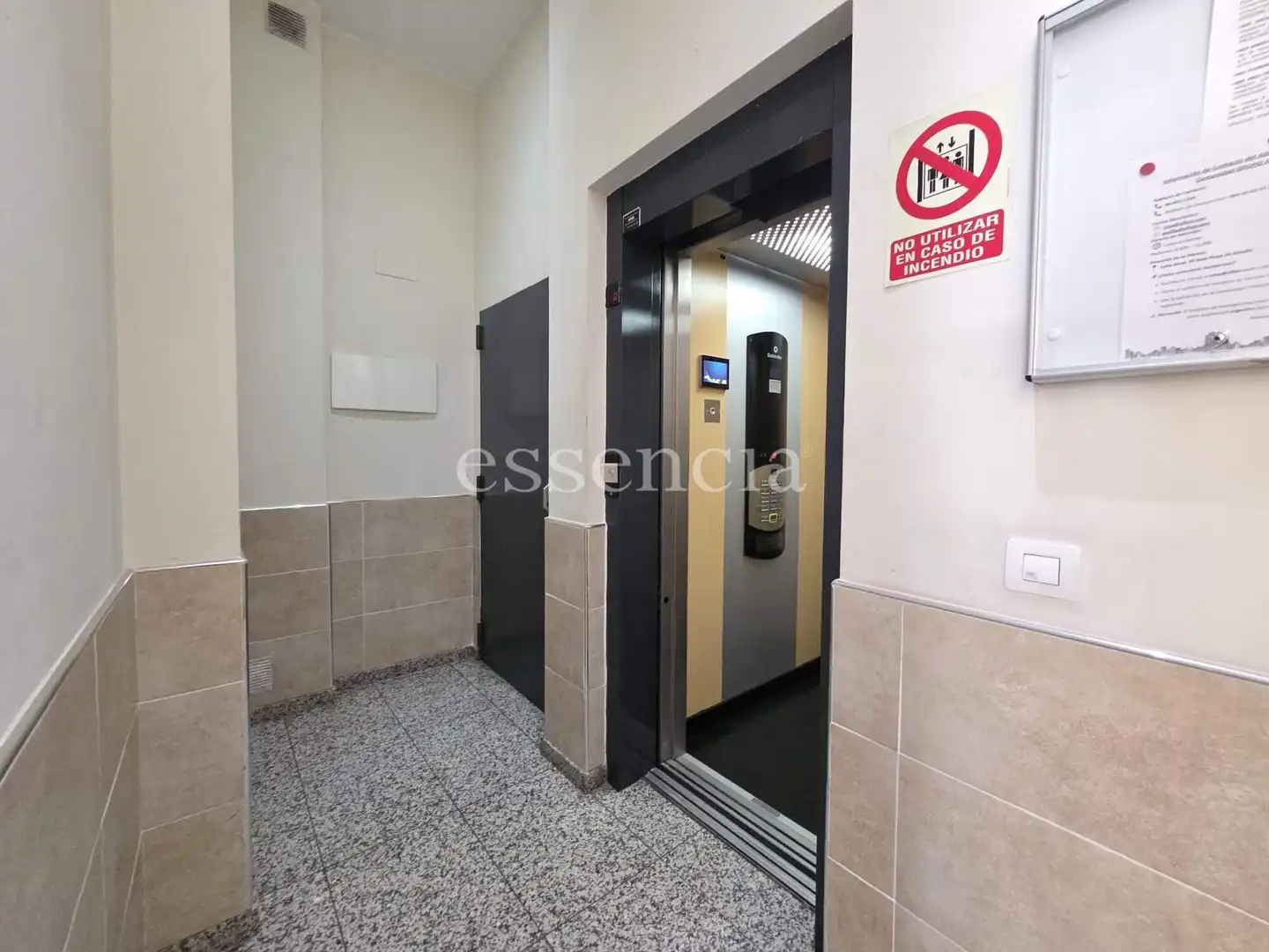 Flat for sale in Gandia  with Air Conditioner, Storage room and Balcony