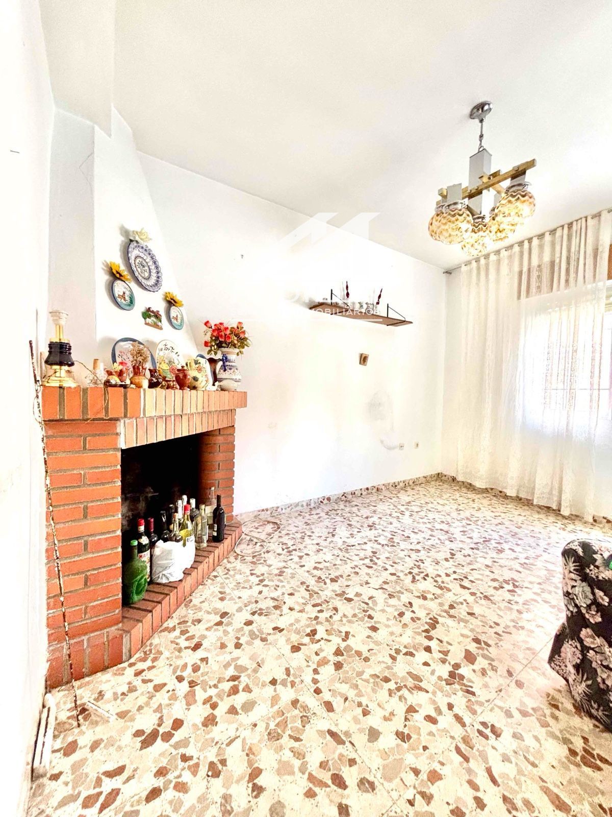 Sala d'estar de Casa o xalet en venda en Quismondo amb Calefacció