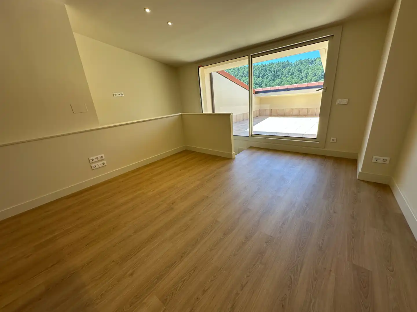 Neubau-Penthouse mit Terrasse zum Verkauf in Avinguda de Catalunya 55, imagen 14
