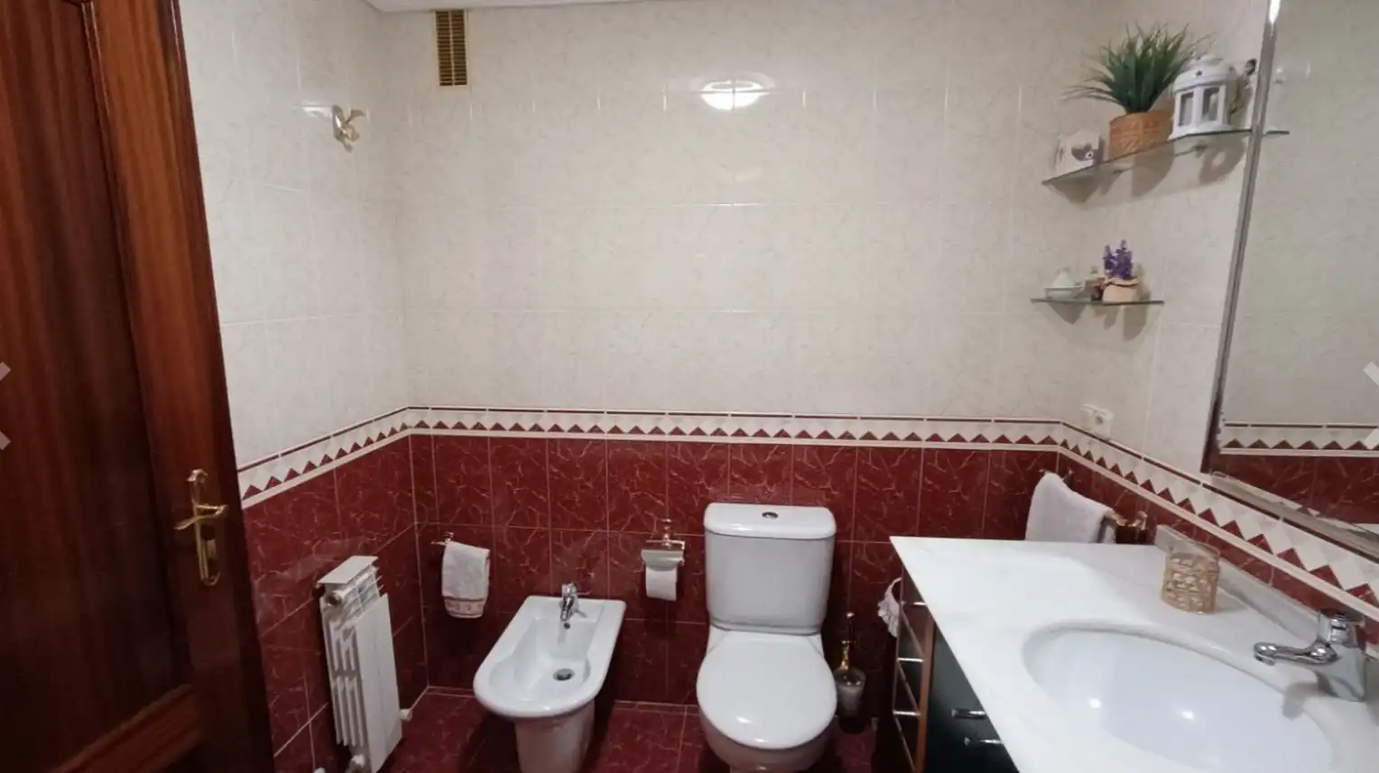 Badezimmer von Wohnung zum Verkauf in Valladolid mit Heizung, Privatgarten und Abstellraum