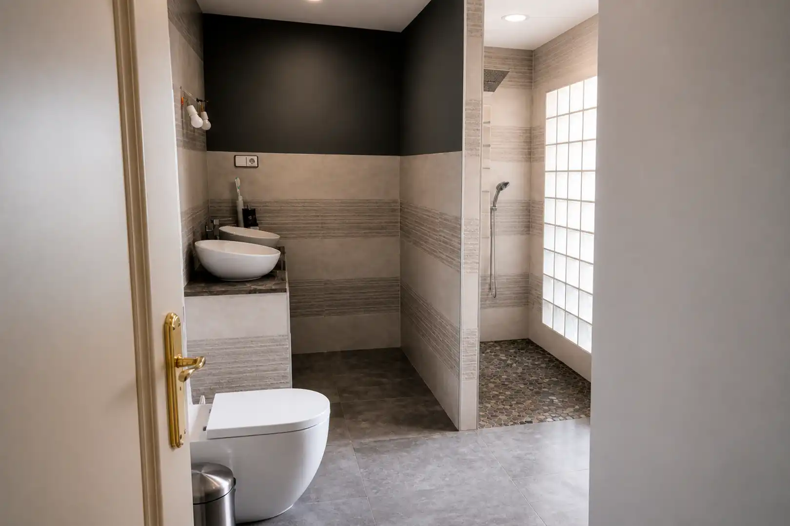 Baño de Casa o chalet en venta en Villalbilla con Aire acondicionado, Calefacción y Jardín privado