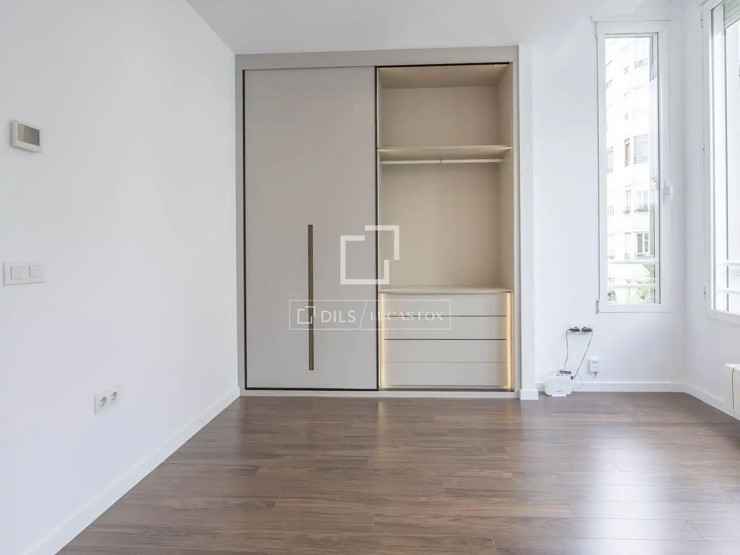 Bedroom of Flat for rent in Valencia  with Air Conditioner, Heating and Parquet flooring
