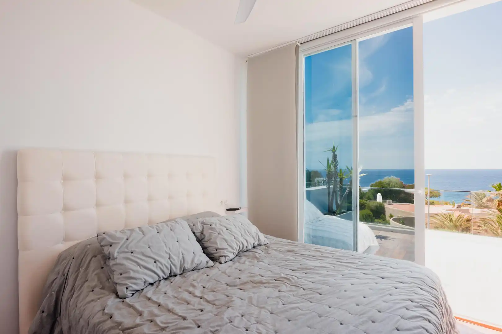 Casa aparellada amb terrassa en venda a Cala Vedella-Cala Tarida, imagen 8