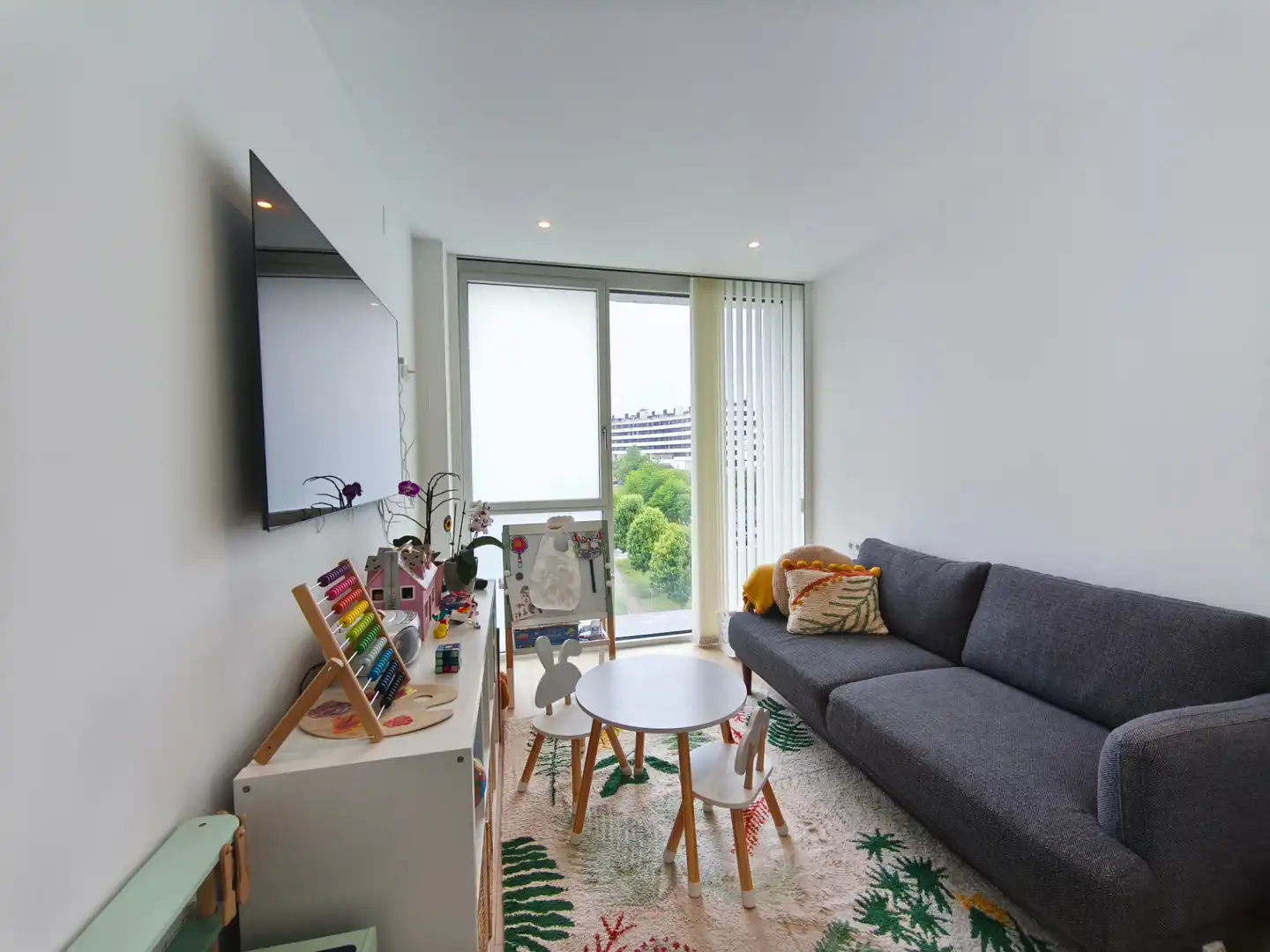 Sala d'estar de Dúplex en venda en Santiago de Compostela  amb Calefacció, Terrassa i Traster