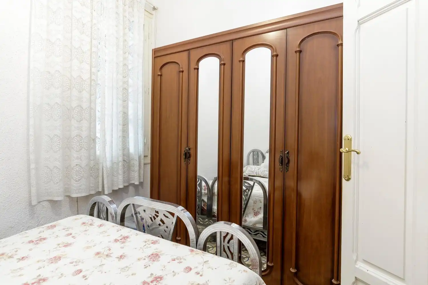 Habitación de Piso en venta en Zaragoza con Calefacción y Balcón