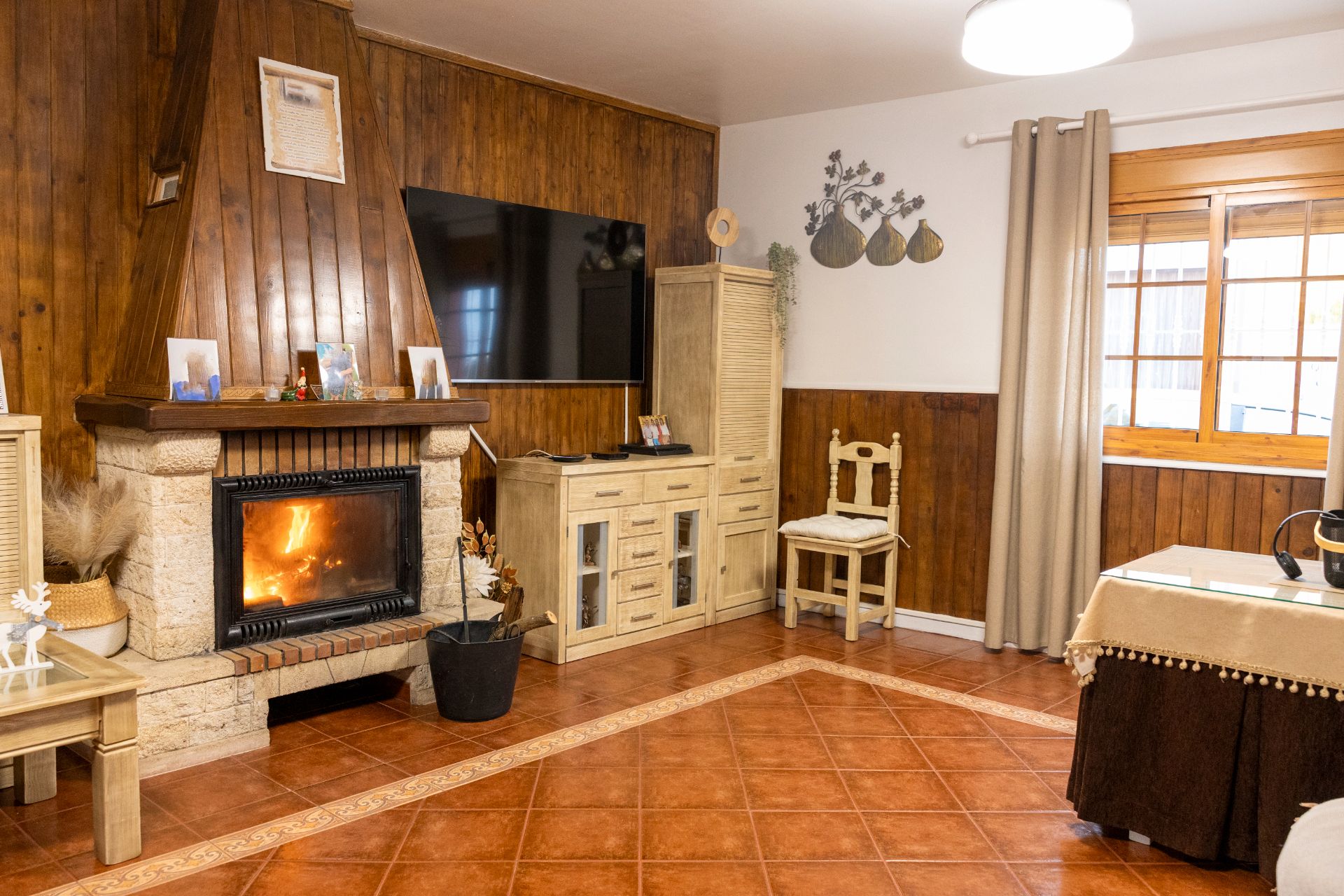 Sala de estar de Casa o chalet en venta en Villanueva de Algaidas con Aire acondicionado, Piscina y Amueblado