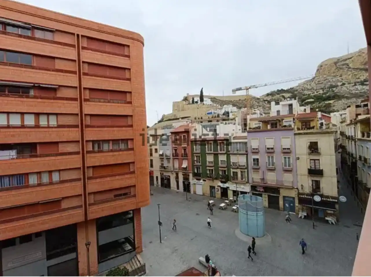 Piso con ascensor en venta en Rambla de Méndez Núñez