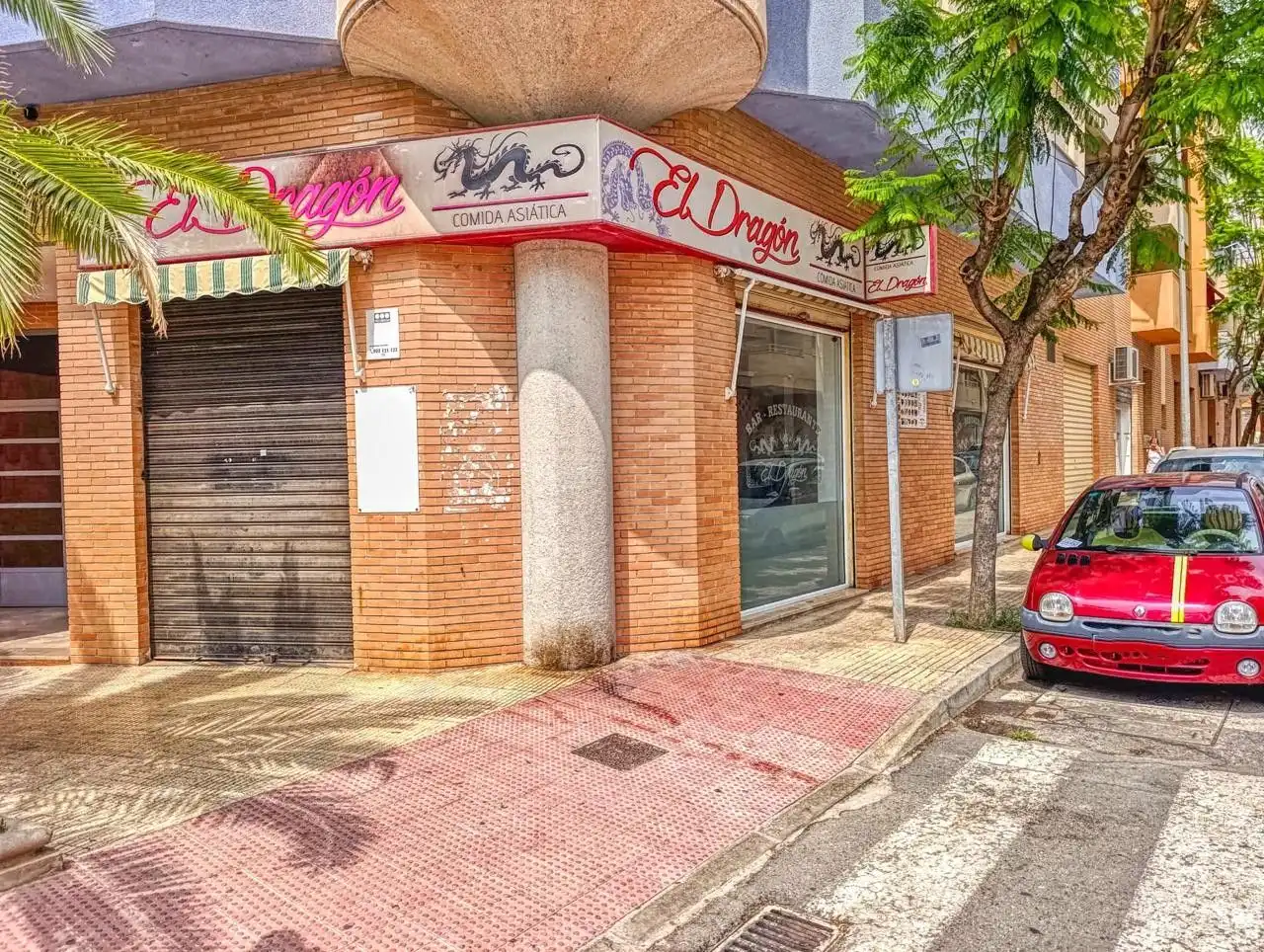 Local comercial en venda a Calle Madre Elisea Oliver 13 13