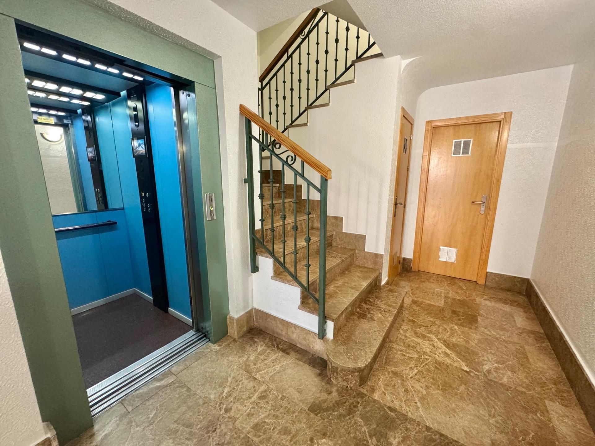 Piso en venta en Orihuela con Aire acondicionado, Calefacción y Terraza