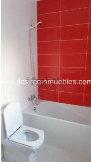 Duplexes for rent in Carrer de Pere Aleixandre, Mont-Olivet