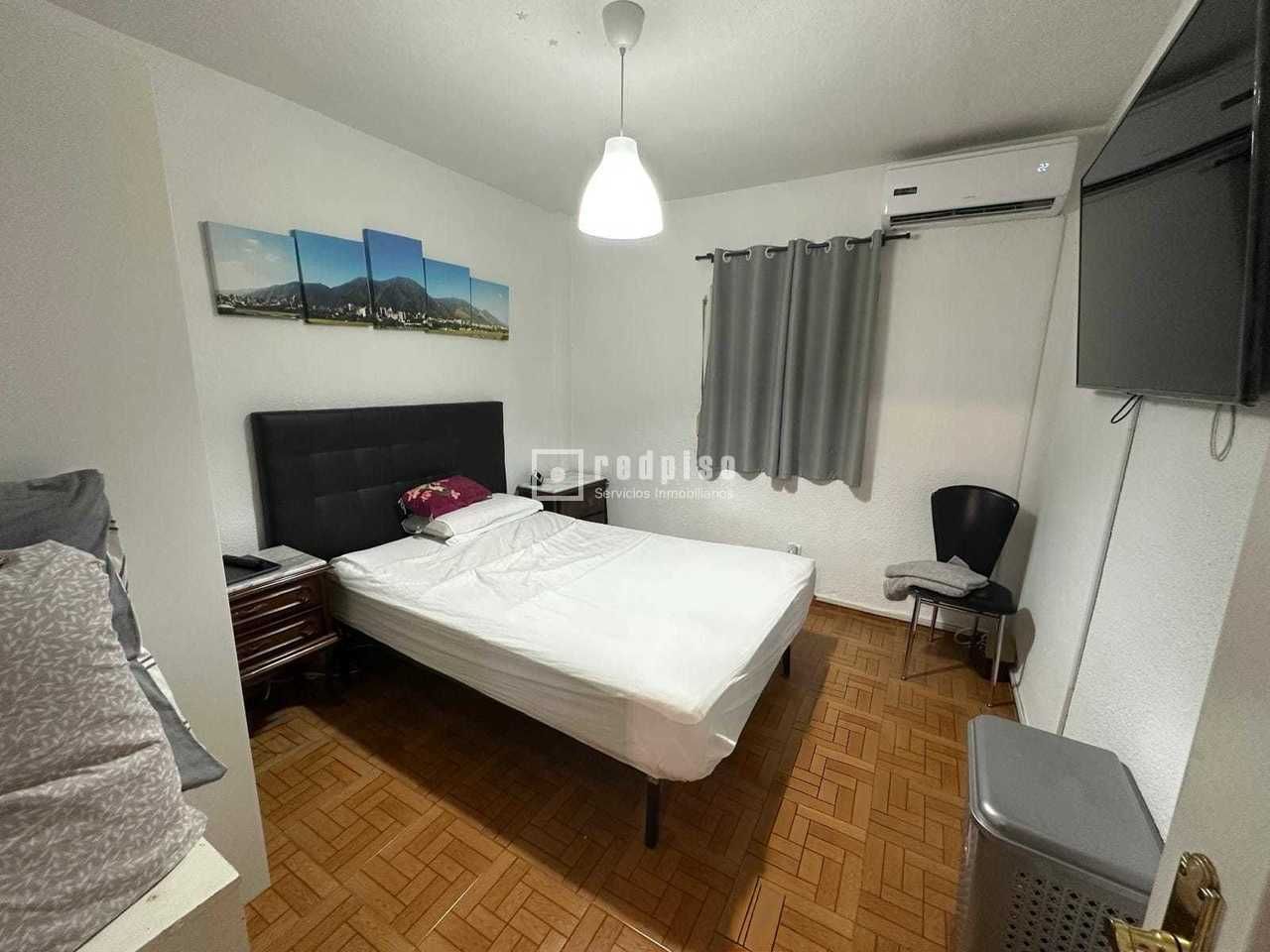 Bedroom of Flat for sale in  Madrid Capital  with Air Conditioner and Terrace