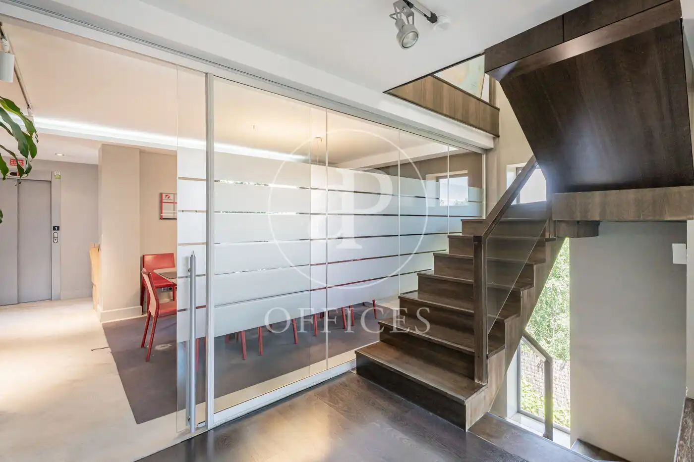Office for rent in Madrid  with Air Conditioner