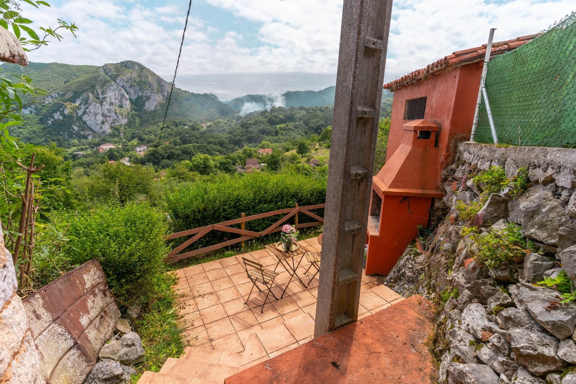 Casa adosada en venda a  CANTAYU, EL, 148, San Claudio - Trubia - Las Caldas