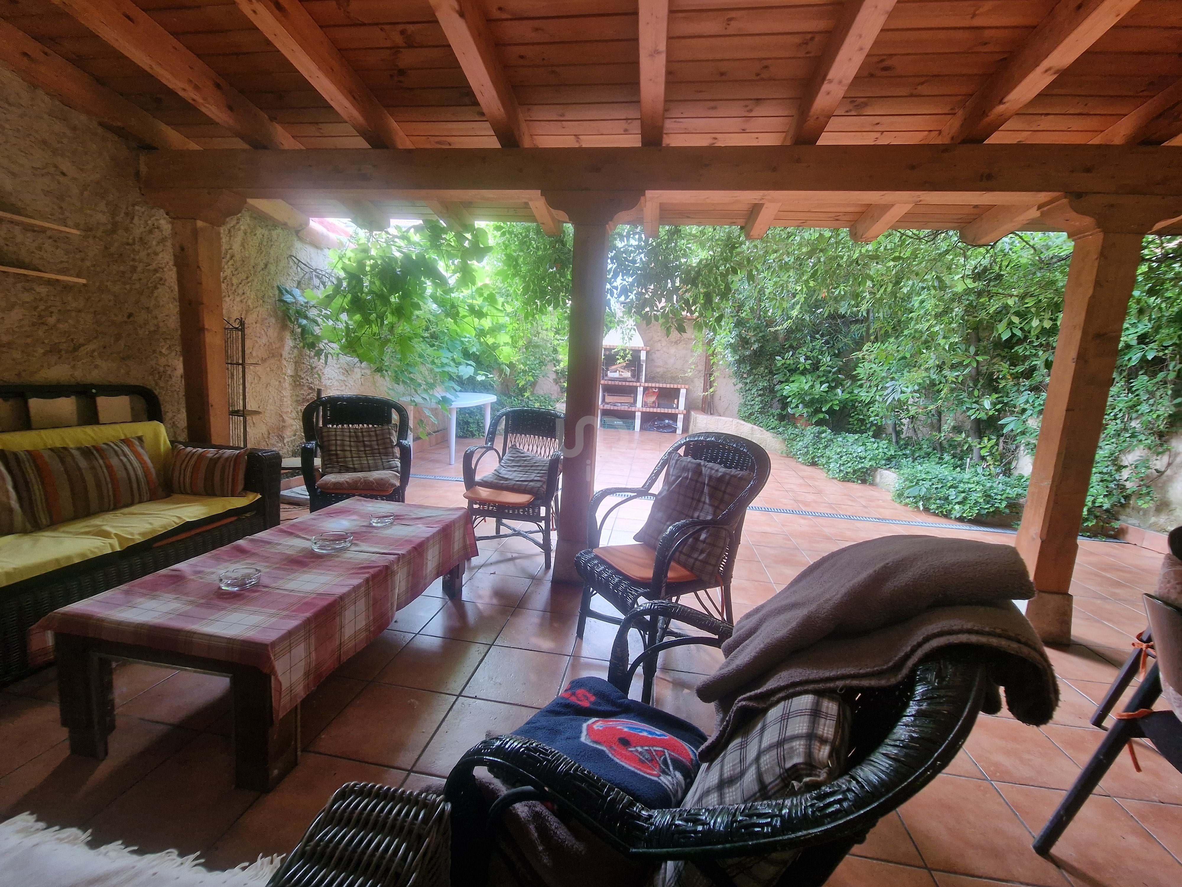 Terrassa de Casa o xalet en venda en León Capital  amb Calefacció i Terrassa