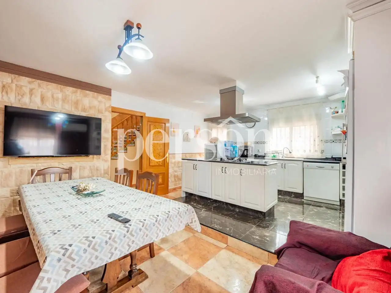 Cuina de Casa o xalet en venda en Manises amb Aire condicionat, Jardí privat i Terrassa