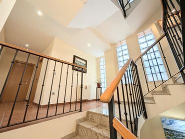 Casa rústica con balcón en venta en Alfafara