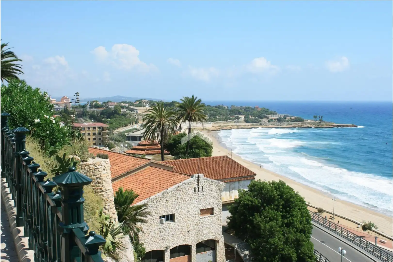 Vista exterior de Local en traspaso en Tarragona con Amueblado