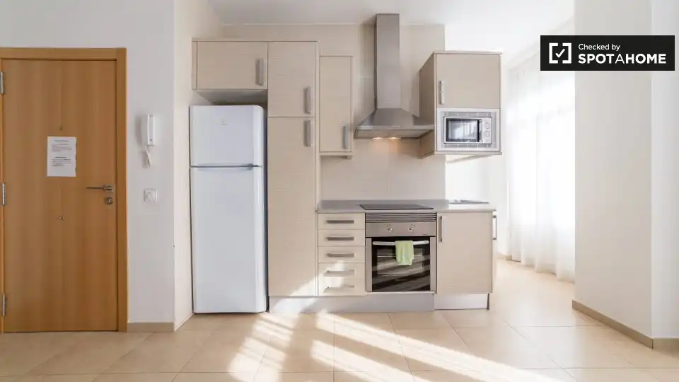 Kitchen of Flat for rent in Camins al Grau