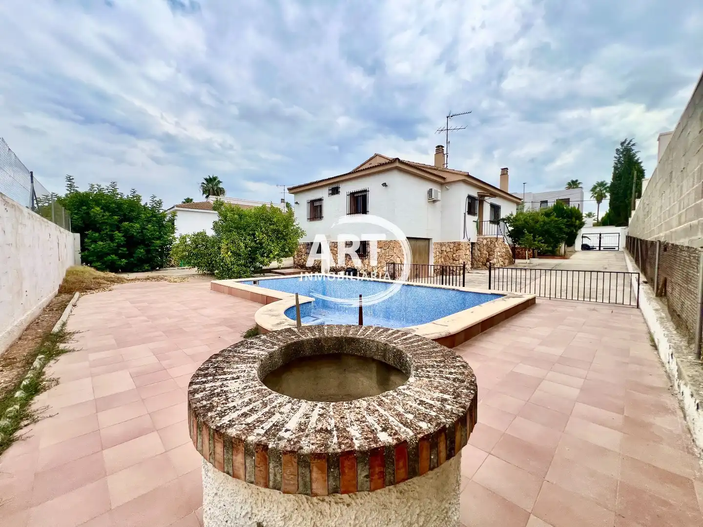 Vista exterior de Casa o chalet en venta en Riba-roja de Túria, Valencia