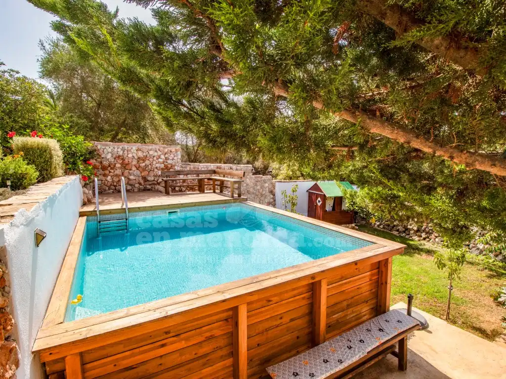 Country homes for sale in Cala Blanca