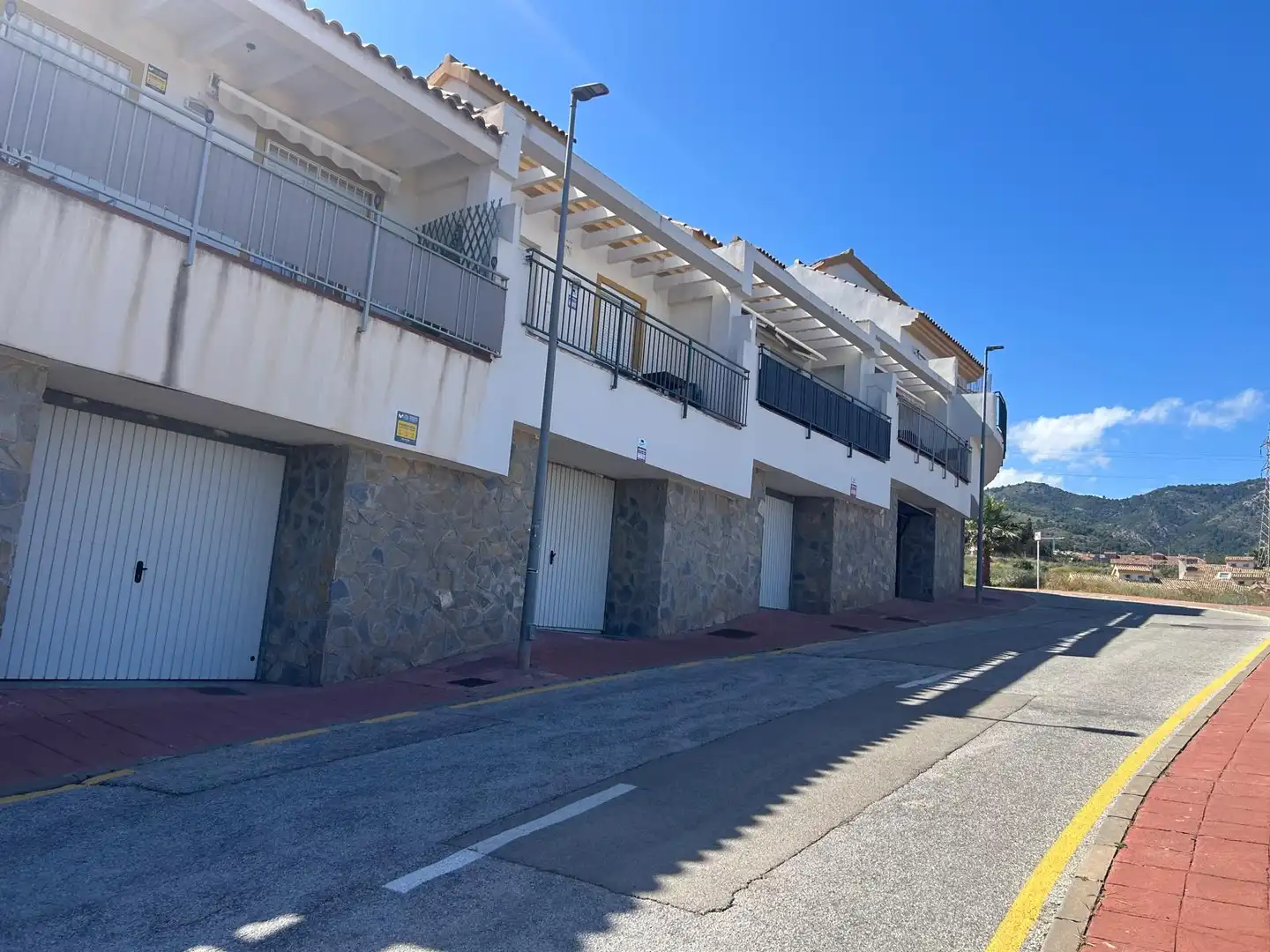 Reihenhaus mit Pool zum Verkauf in Calle Colmenar 3