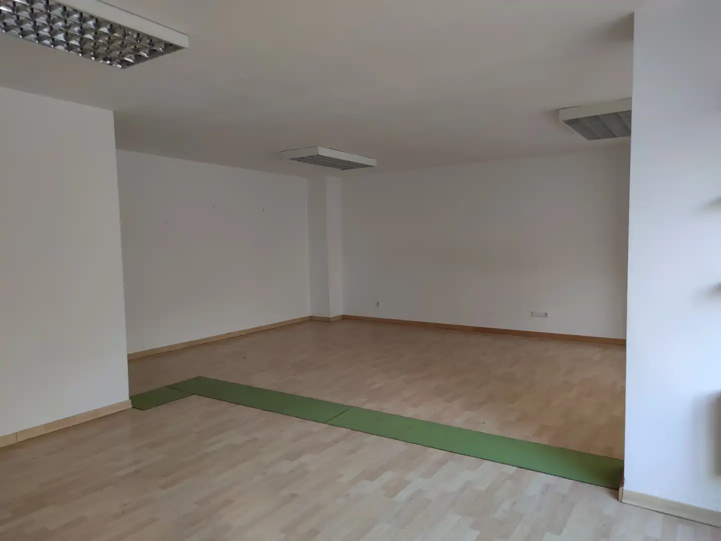 Oficina de lloguer a Carrer de la Creu, imagen 5
