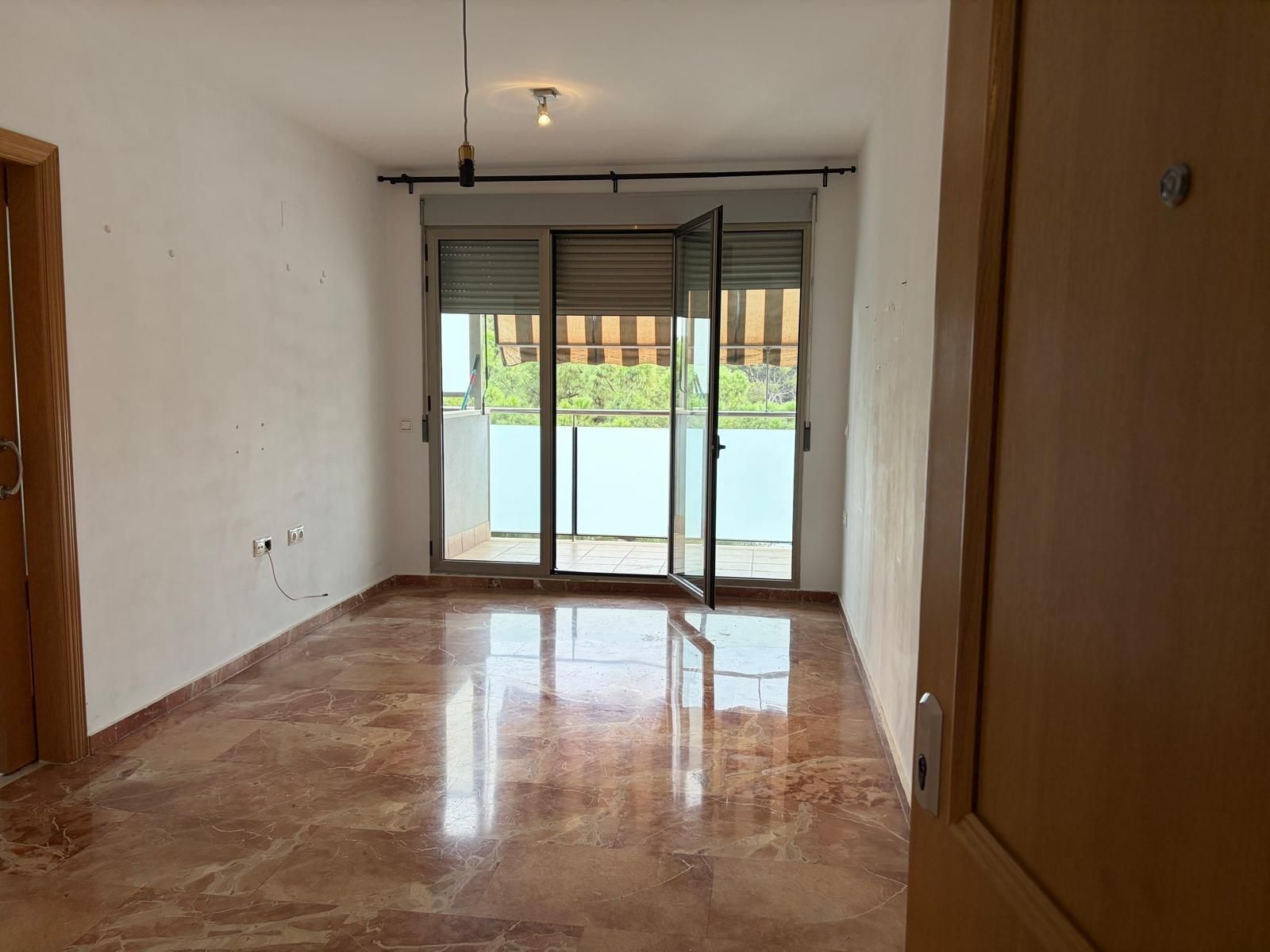 Living room of Flat for sale in Torrent  with Air Conditioner, Terrace and Balcony