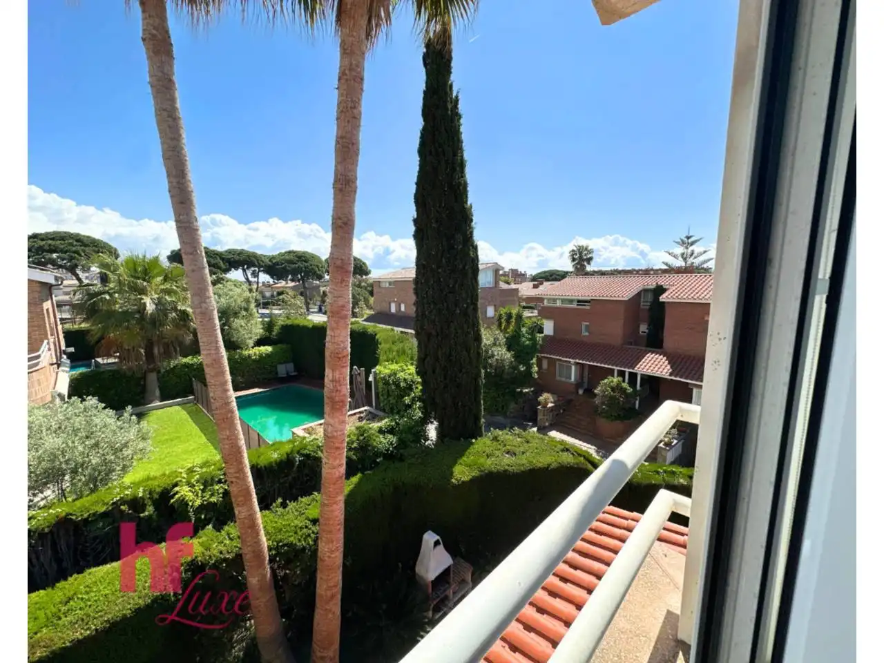 Vista exterior de Casa adosada en venda en Sant Vicenç de Montalt amb Aire condicionat, Calefacció i Jardí privat