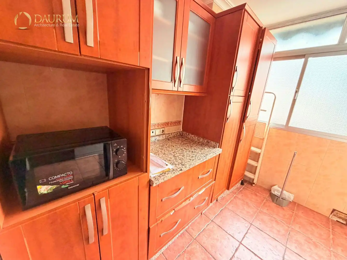 Kitchen of Flat for sale in Málaga  with Air Conditioner, Heating and Terrace