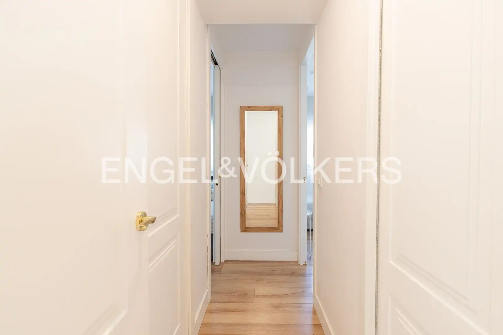 Casa adosada en venta en Urbanización Este - Montepríncipe