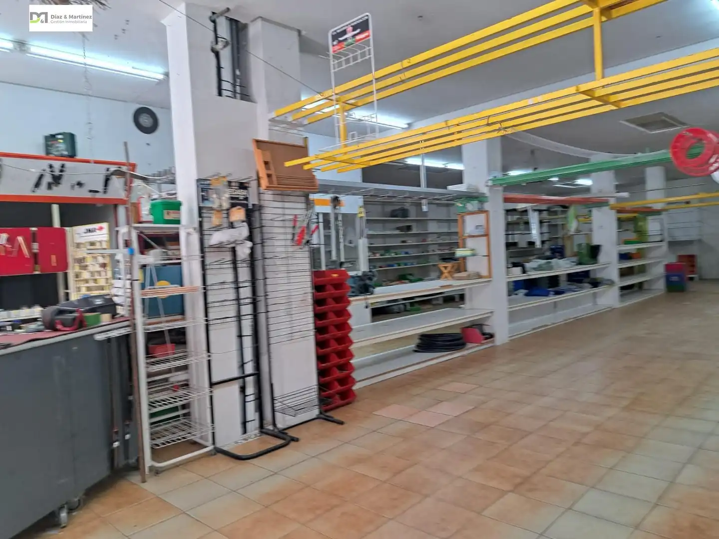 Local comercial de lloguer a Villaturiel, imagen 4