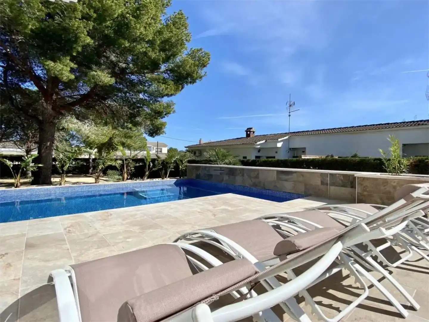 Swimming pool of Houses for rent in L'Ametlla de Mar   with Air Conditioner, Swimming Pool and Balcony