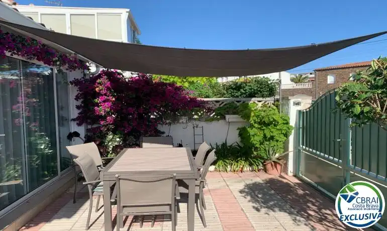 Casa con piscina in vendita a Calle de la punta de la ferrera 5 30 5