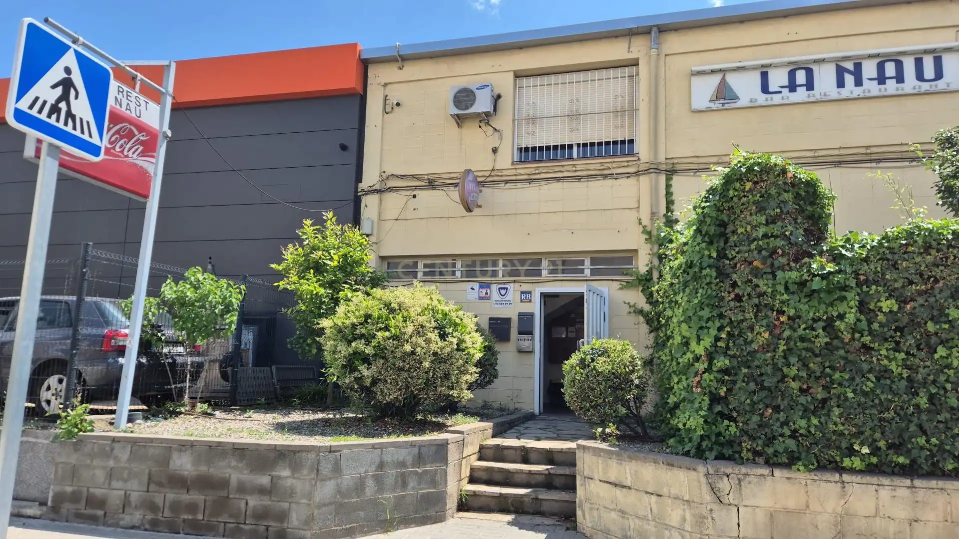 Vista exterior de Local en traspaso en Parets del Vallès con Aire acondicionado