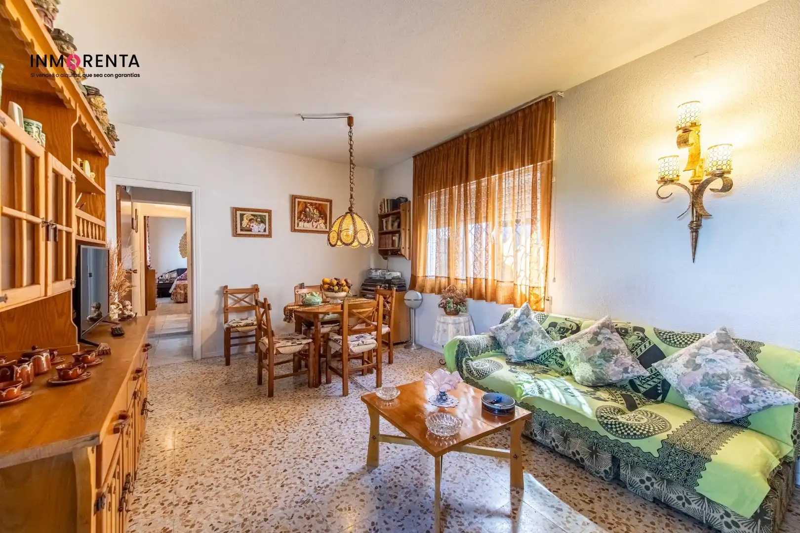Sala d'estar de Casa o xalet en venda en Villa del Prado