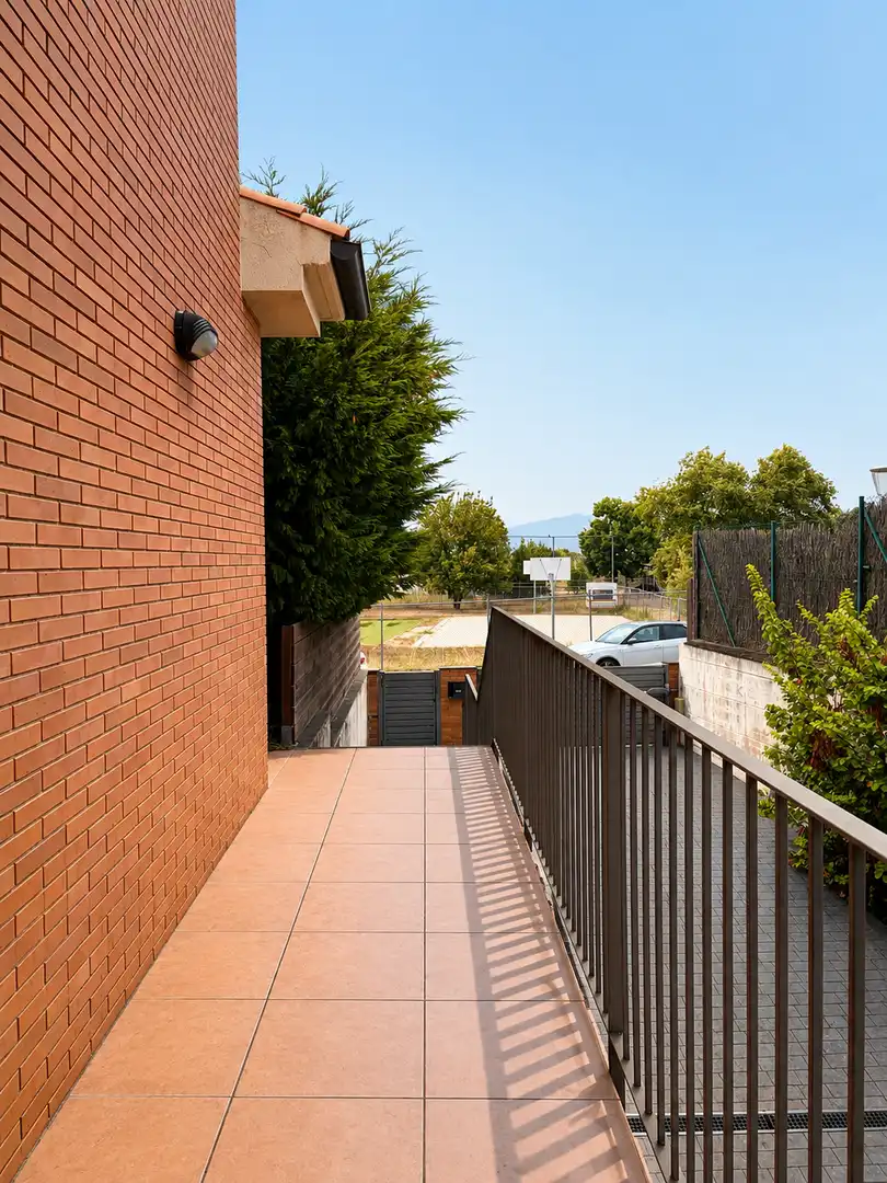 Terrassa de Casa adosada en venda en Girona amb Calefacció i Terrassa