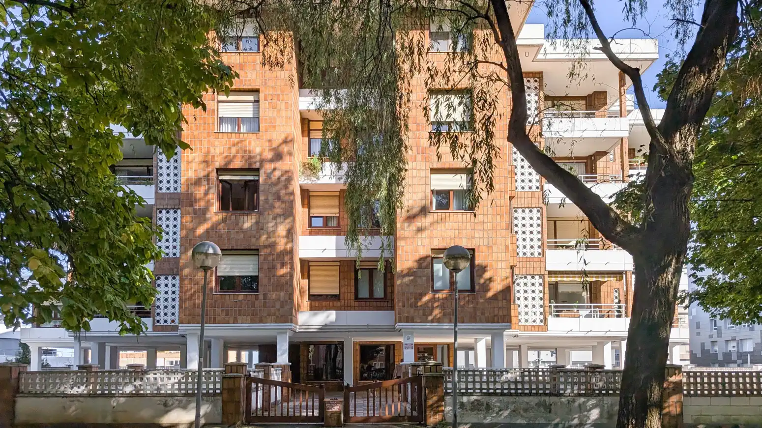 Pis amb jardí en venda a Alisal - San Román, imagen 45