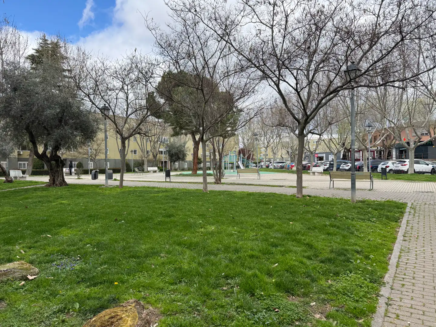 Exterior view of Flat for sale in Mejorada del Campo  with Air Conditioner, Heating and Furnished