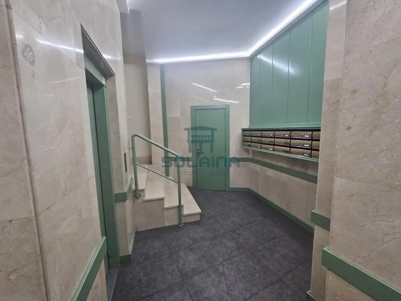 Wohnung zur Miete in Ourense Capital  mit Heizung, Parkett und Abstellraum