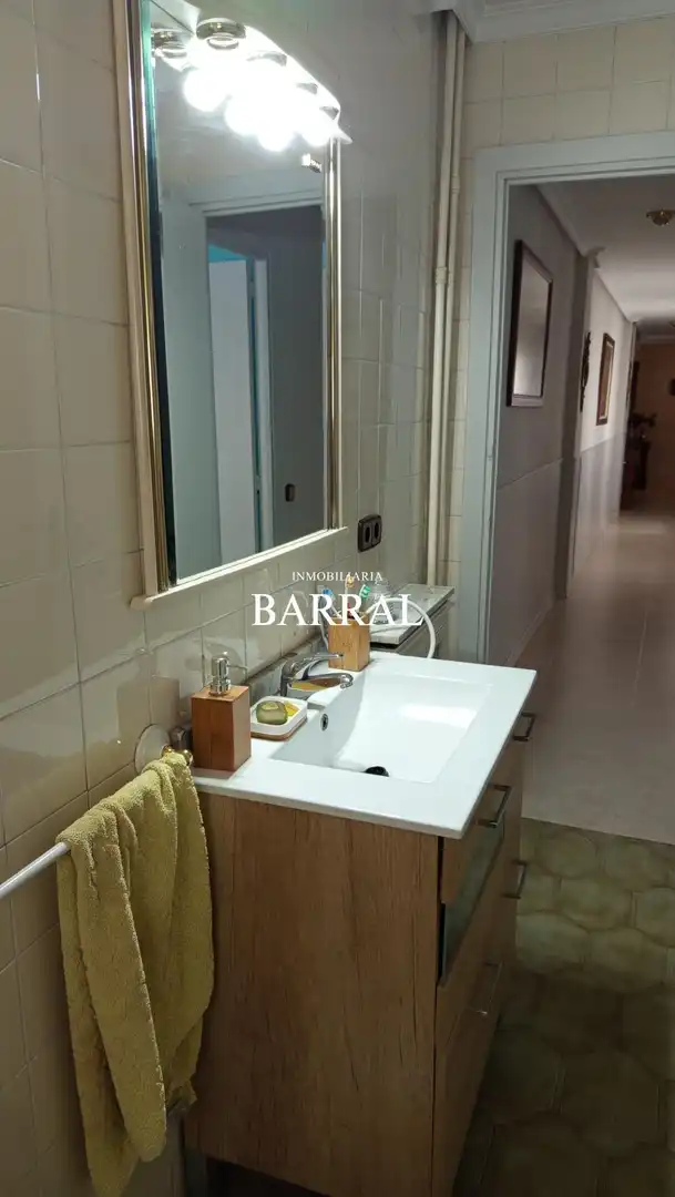 Baño de Piso en venta en Tudela con Calefacción y Trastero