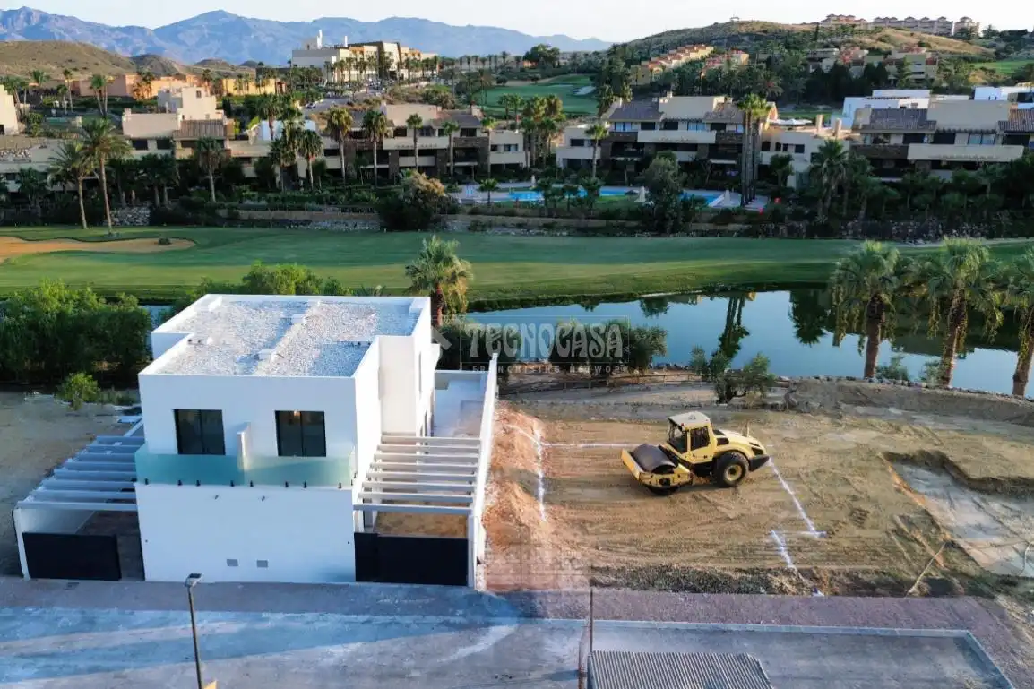 Casa adosada en venda en Vera amb Jardí privat, Terrassa i Piscina