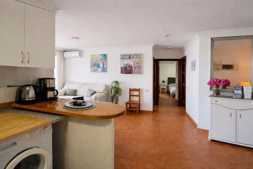 Apartamento con piscina en venta en Puerto Marina, imagen 11
