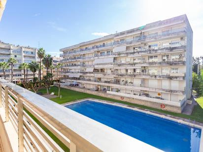 Swimming pool of Apartment for sale in Salou  with Air Conditioner, Heating and Private garden